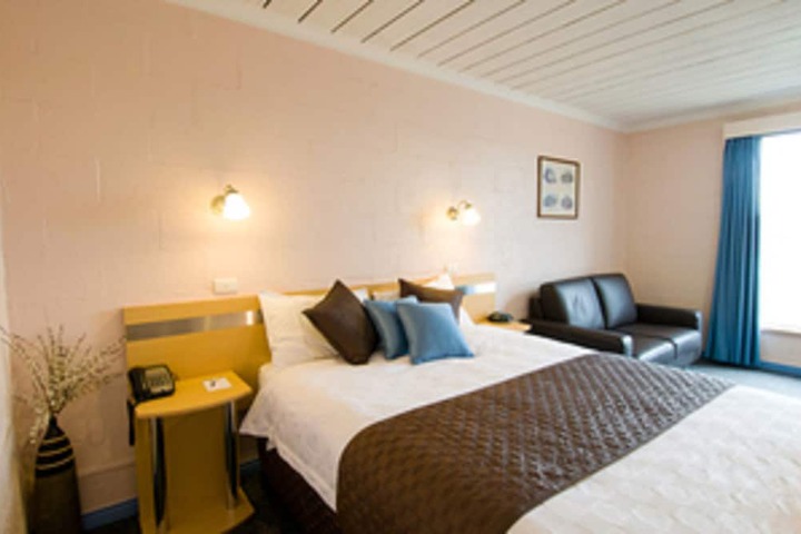 Room 6 of 21