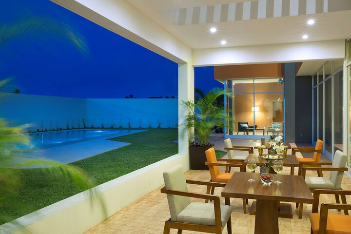 Guest Lobby