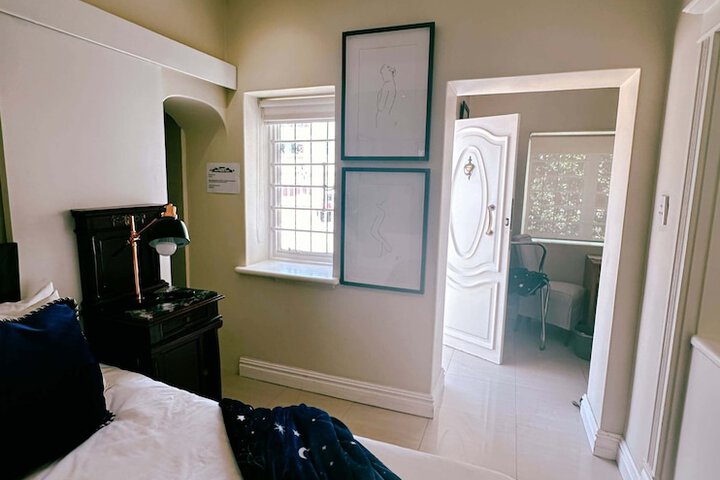 Room 40 of 161