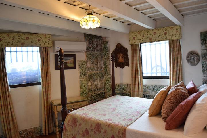 Room 14 of 132