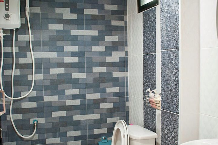 Room 14 of 37