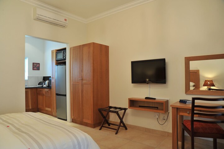 Room 10 of 35