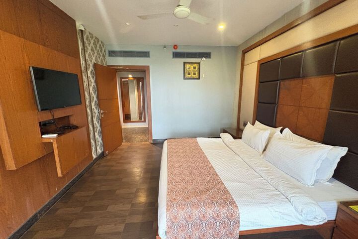 Room 46 of 65
