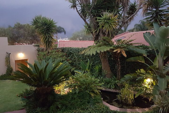 Hotel Exterior 26 of 27