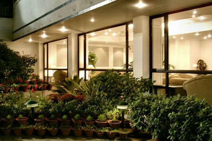 Hotel 32 of 34