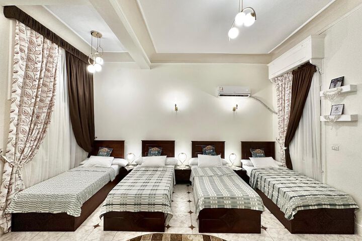 Room 11 of 35