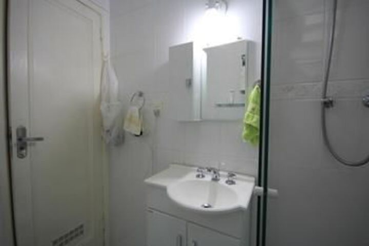 Room 5 of 24