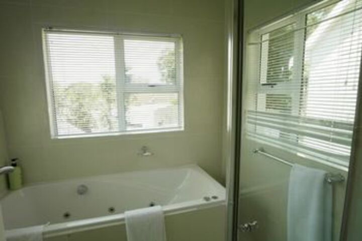 Room 3 of 30