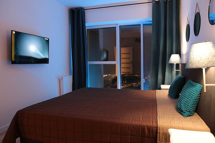 Room 6 of 155