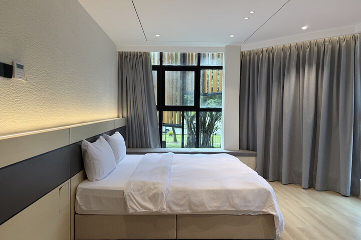 Room 12 of 71