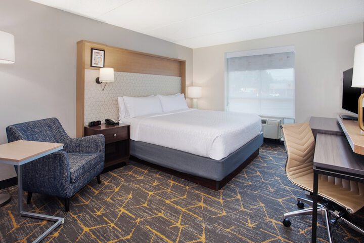 Standard | King Bed (25 of 33)