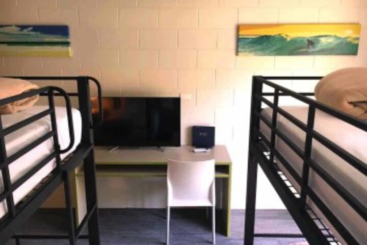 Room 17 of 66