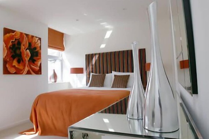 Room 7 of 22