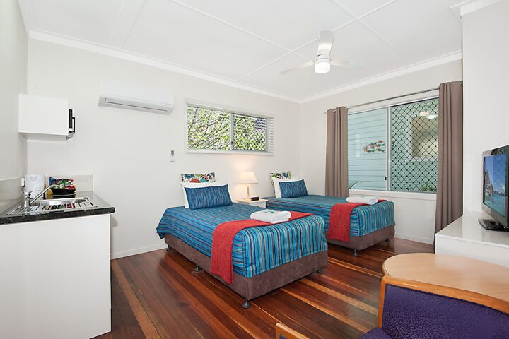 Room 9 of 39