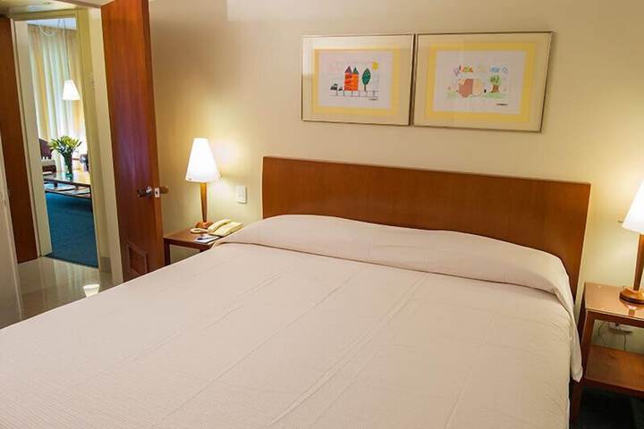 Room 7 of 40