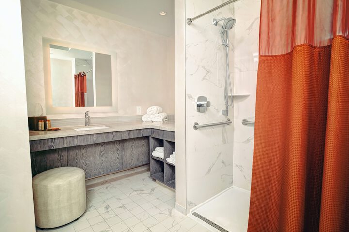 Bathroom shower