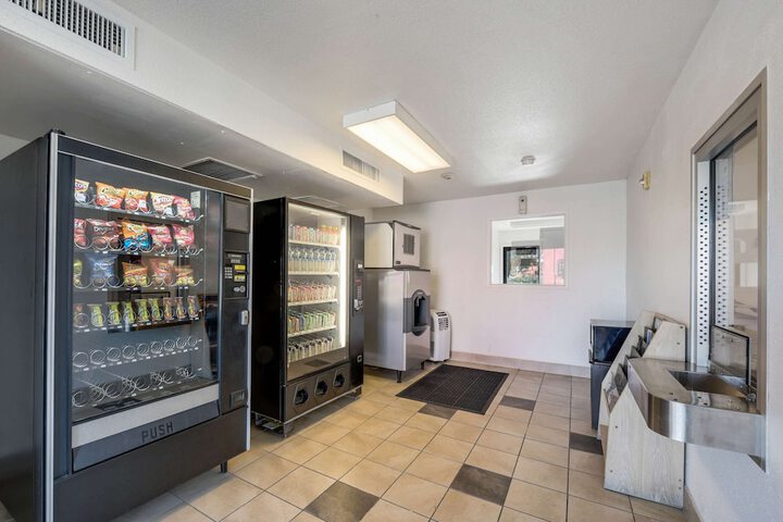 Vending machine