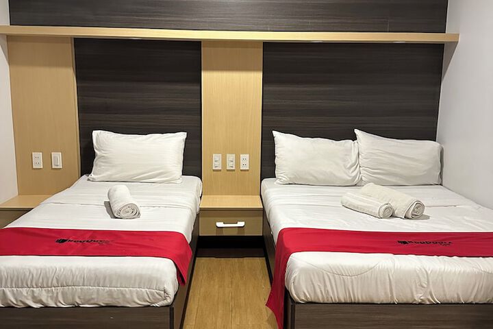 Room 3 of 19