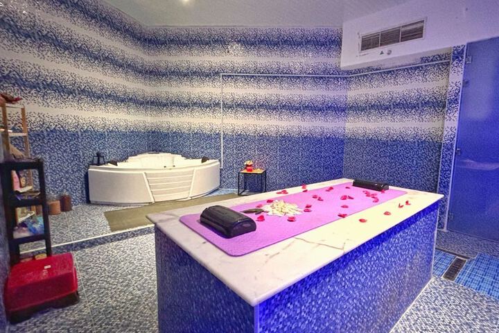 Spa 21 of 27