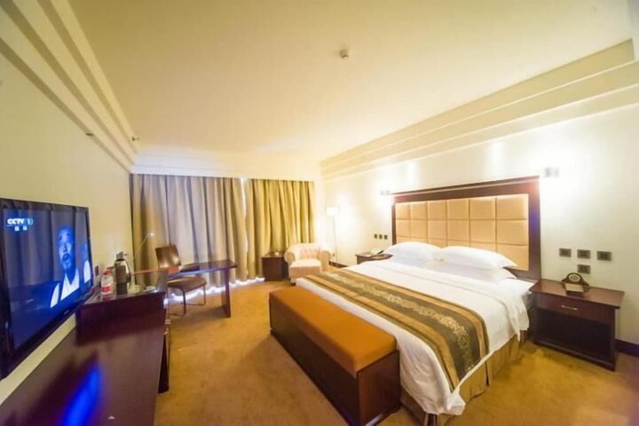 Room 8 of 44