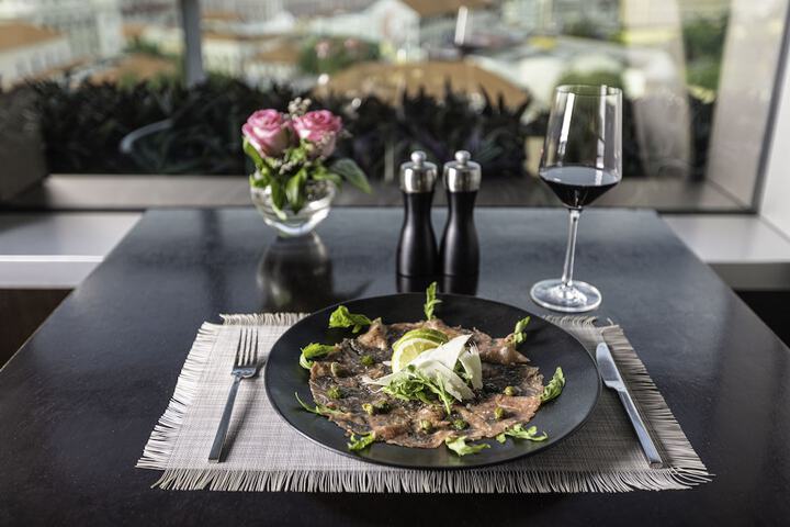 Dining 49 of 82