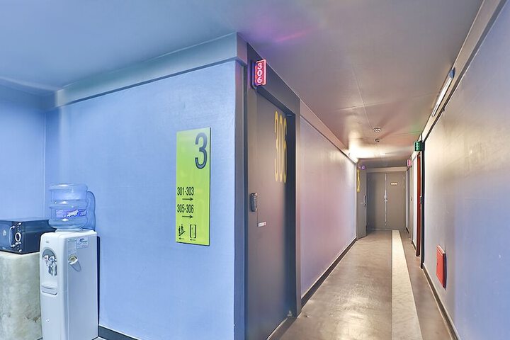 Room 18 of 23