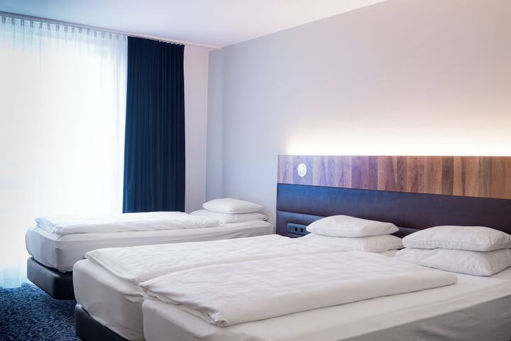 Room 12 of 29