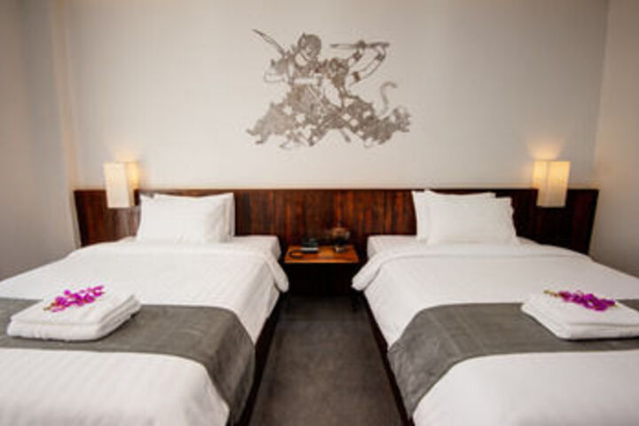 Room 21 of 53