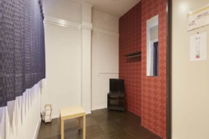 Room 152 of 288