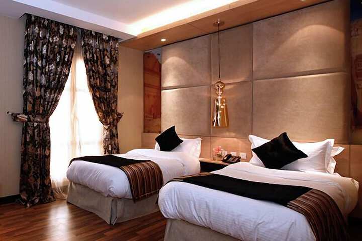 Room 16 of 47