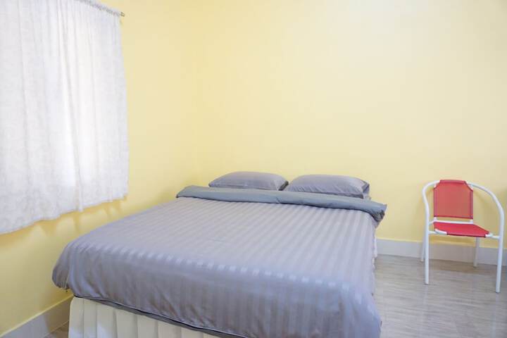 Room 28 of 44