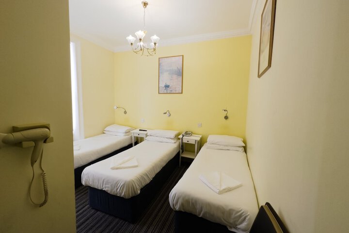 Room 74 of 113