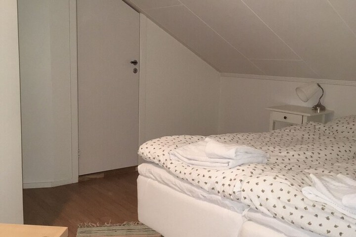 Room 7 of 34
