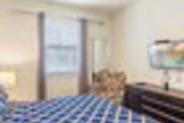 Room 20 of 216