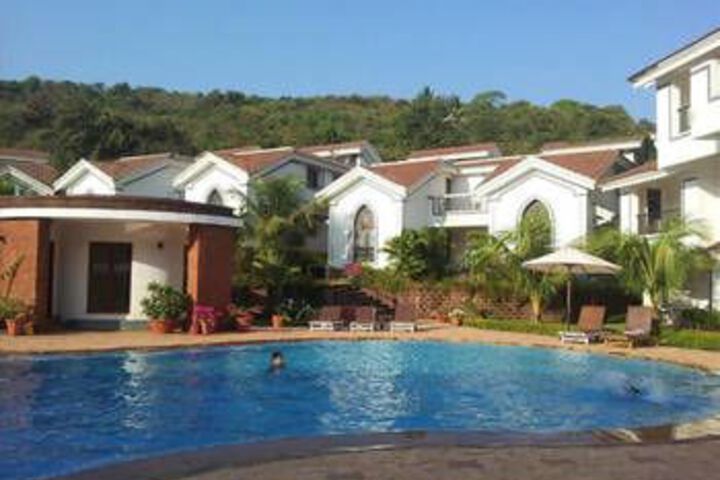 Pool 18 of 20