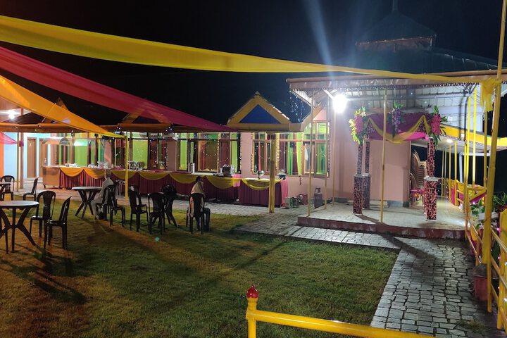 Ballroom/Hall 27 of 60