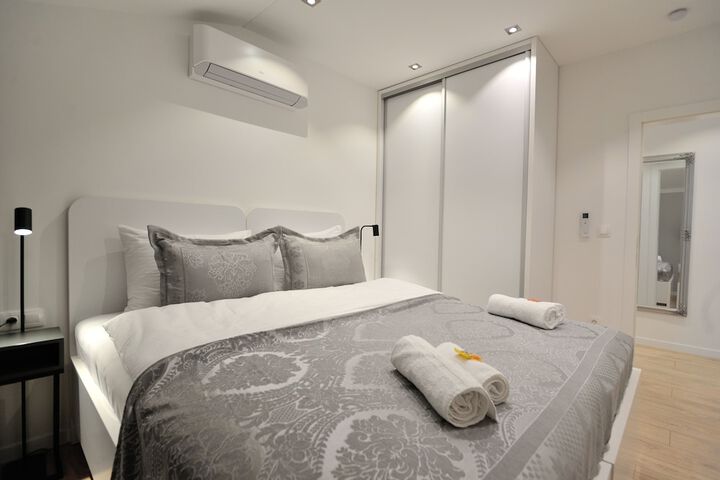 Room 7 of 67