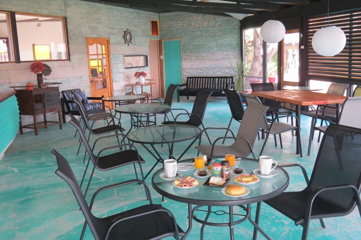Breakfast/Coffee Service 12 of 40