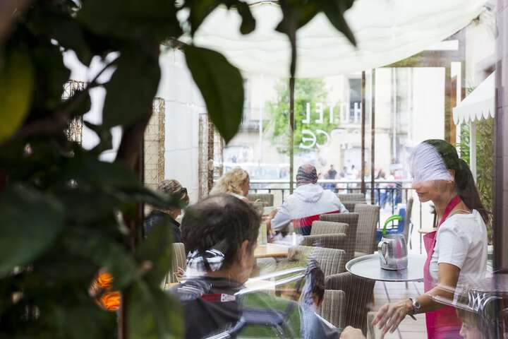 Breakfast area