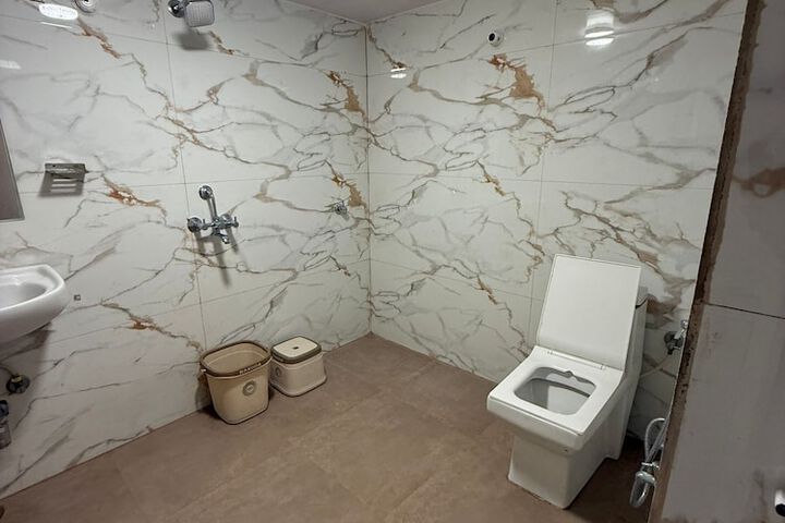 Room 12 of 14