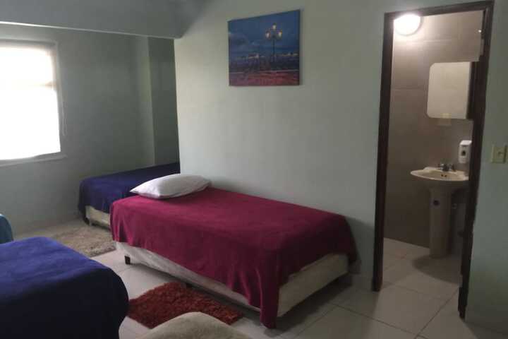 Room 28 of 33