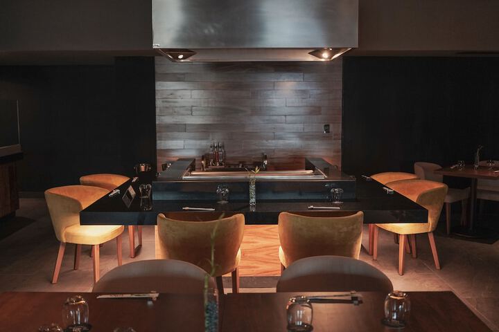 Dining 90 of 145