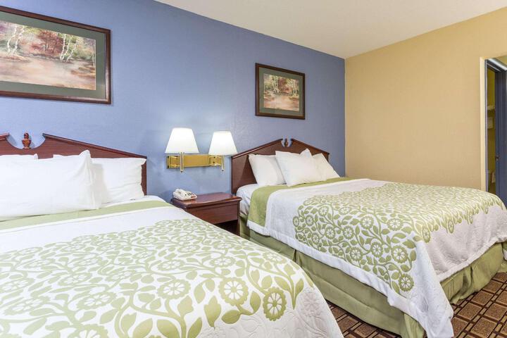 2 Double Beds (2 of 3)
