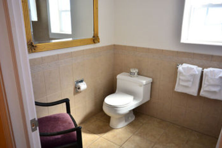 Room 14 of 64