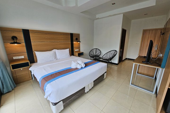 Room 15 of 40