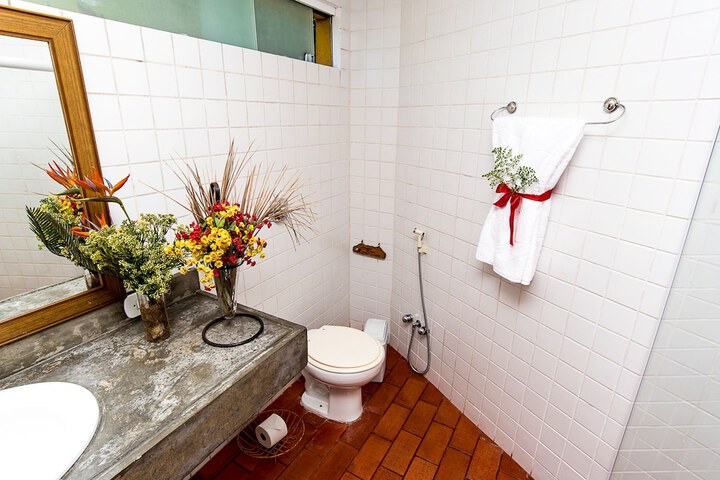 Clean Restrooms