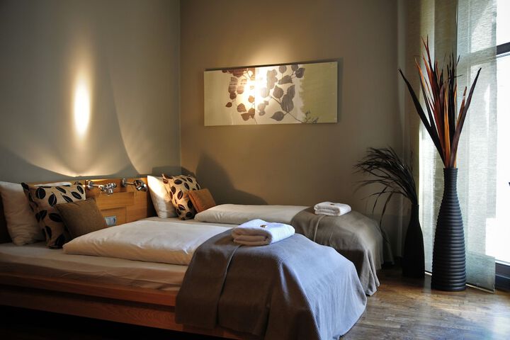 Room 2 of 29