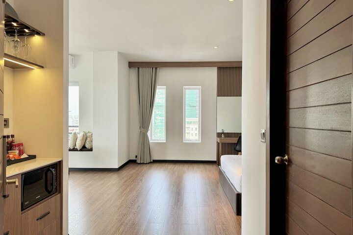Room 33 of 96
