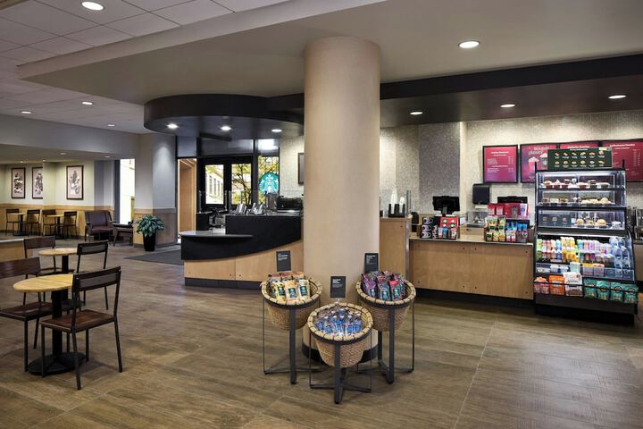 Hotel Interior 4 of 87