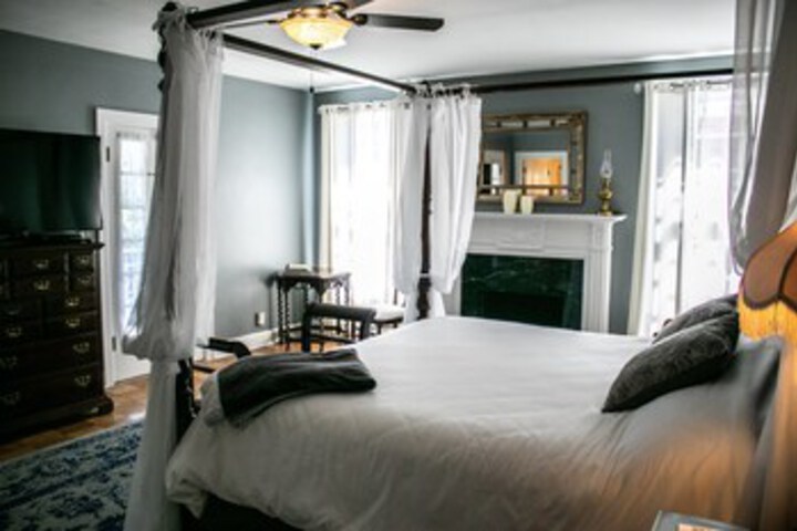 Room 47 of 52